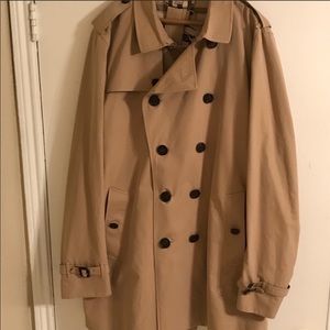 Burberry The Kensington Trench Coat